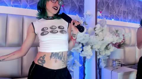  Im Gaia online show from March 12, 7:36 pm