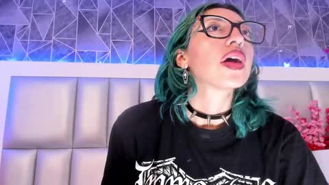  Im Gaia online show from February 28, 7:35 pm