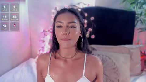 Isa online show from February 17, 8:30 pm