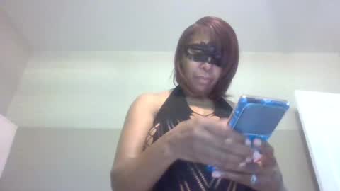 weet exy Cougar online show from May 26, 1:39 pm