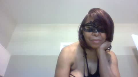 weet exy Cougar online show from May 8, 12:11 pm