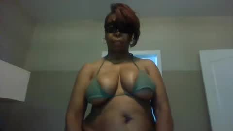 weet exy Cougar online show from June 10, 1:43 pm