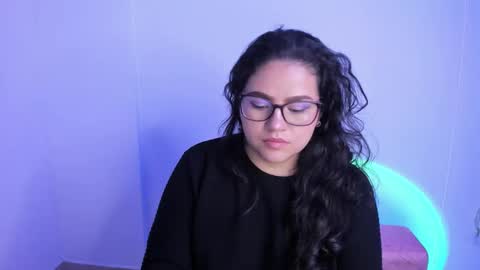 mei mei uwu online show from September 24, 11:00 pm