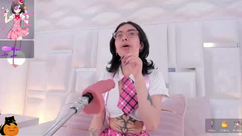 Moly  online show from October 18, 9:08 pm