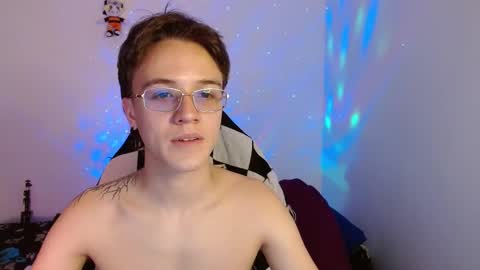 Oliver P online show from March 11, 11:37 pm
