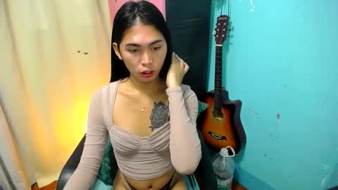 Ms. M online show from February 9, 5:43 pm