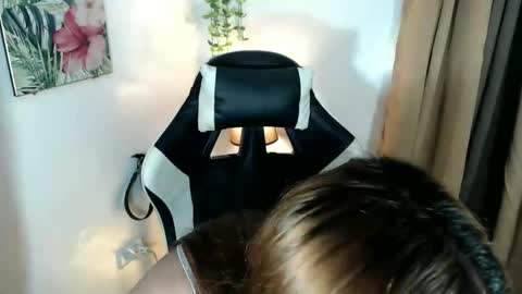 im_your_sweetpumpkinxxx online show from December 18, 9:43 pm