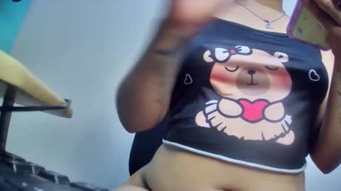 mia latina online show from March 26, 11:59 am