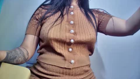 mia latina online show from April 12, 8:35 pm