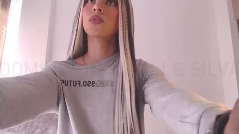     online show from October 8, 2:12 pm