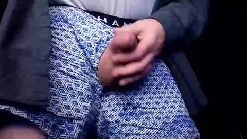 Iminyourroom online show from October 30, 8:48 am