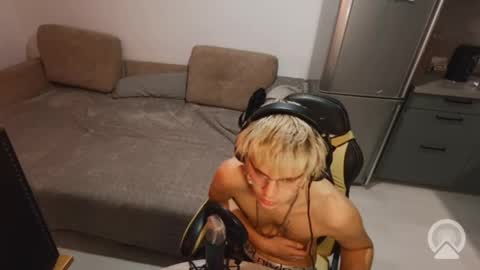 LEO online show from May 10, 7:09 pm