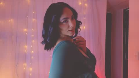 Leana online show from March 2, 8:04 pm