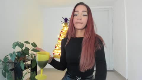 mia ---------  COL TIME online show from December 30, 12:00 am