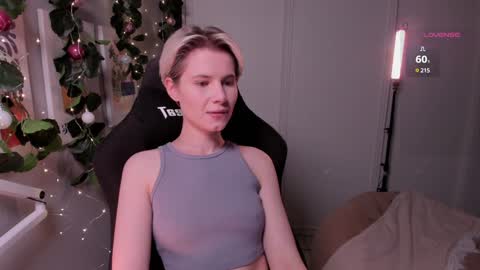 Mia online show from January 8, 8:18 pm