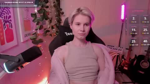 Mia online show from February 28, 12:52 pm