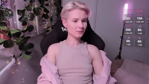 Mia online show from January 23, 5:31 pm