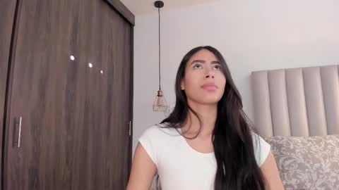 sarah online show from December 20, 9:44 pm