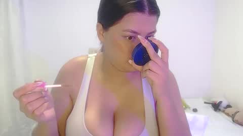 imsweetlips online show from October 18, 8:24 pm