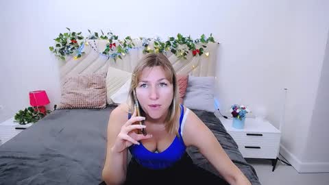 incredible_ariela online show from October 17, 9:24 am