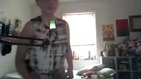 indecabua online show from October 27, 7:03 pm