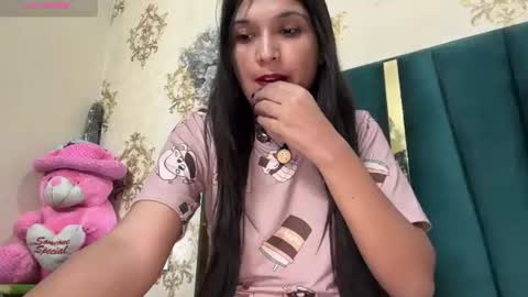 priya online show from June 27, 8:37 pm
