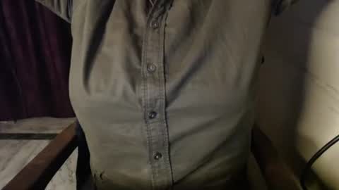 Nia online show from November 10, 5:59 pm