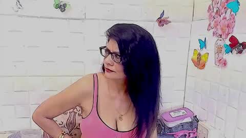 Femiez online show from November 12, 6:49 am