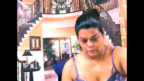Snapshot of indiancherrypie chatting on September 22, 5:55 am indiancherrypie online show from September 22, 5:55 am