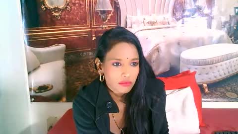 Leah online show from October 3, 7:05 am