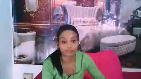 Leah online show from October 28, 6:03 am