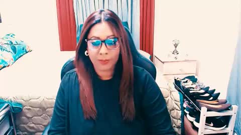 Amy online show from April 4, 11:45 pm