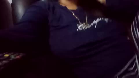 Snapshot of indianplaygal69 chatting on September 20, 6:33 pm Indianpalgal69 online show from September 20, 6:33 pm
