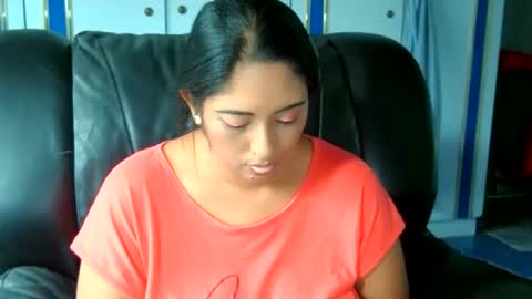 Snapshot of indianplaygal69 chatting on December 13, 1:22 pm Indianpalgal69 online show from December 13, 1:22 pm