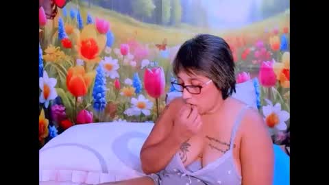 roxy online show from October 10, 1:55 am