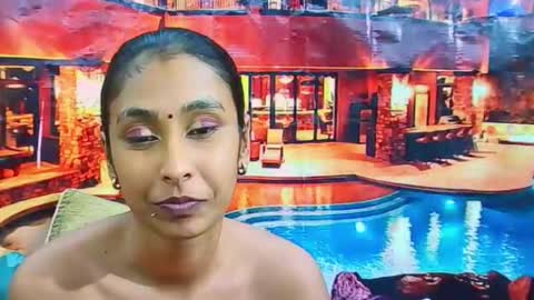 indiansexybutt4u2luv online show from May 31, 8:35 am