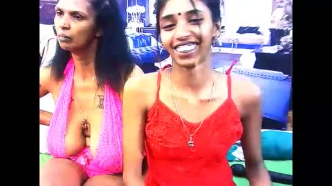 indiansexyslender4u2luv online show from November 1, 10:03 am