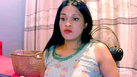 indiansexyy21 online show from April 12, 7:29 pm