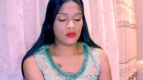 indiansexyy21 online show from April 16, 5:13 pm