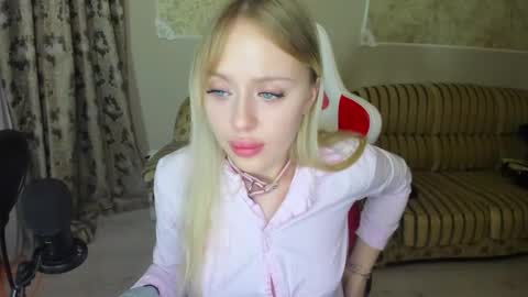 Indy Kally online show from December 5, 9:22 pm