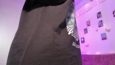 Luna  online show from May 21, 3:46 am