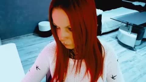 InesDesire online show from November 8, 8:50 am