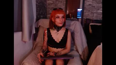 MOLLY online show from January 9, 2:28 am