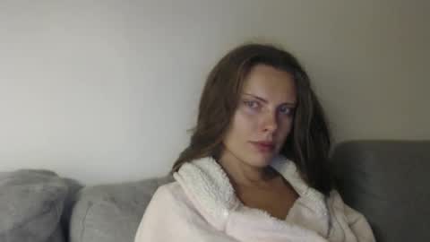 Sweet girl online show from September 24, 9:10 pm