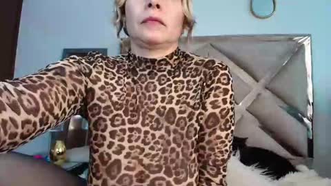            online show from October 7, 2:46 pm