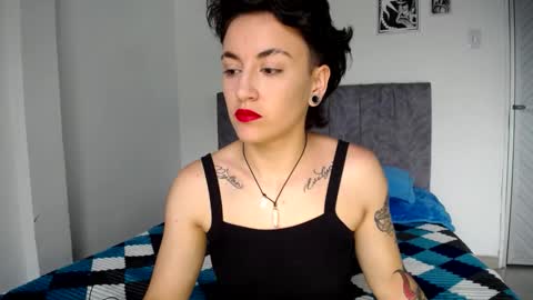 lyan onlyfans n linda online show from January 31, 7:11 pm