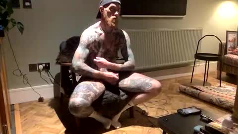 inkpiggy online show from February 23, 6:04 am