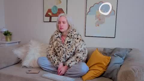 Kate online show from February 26, 3:10 am