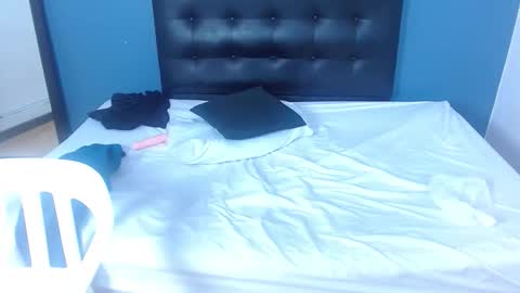 Snapshot of innocent_juicytits chatting on October 25, 6:41 pm innocent_juicytits online show from October 25, 6:41 pm