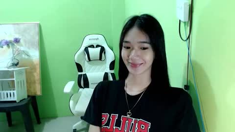 Reign online show from November 7, 9:17 pm